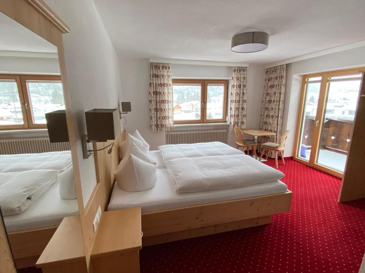 Pension Kandaharblick Pettneu am Arlberg Esterno foto