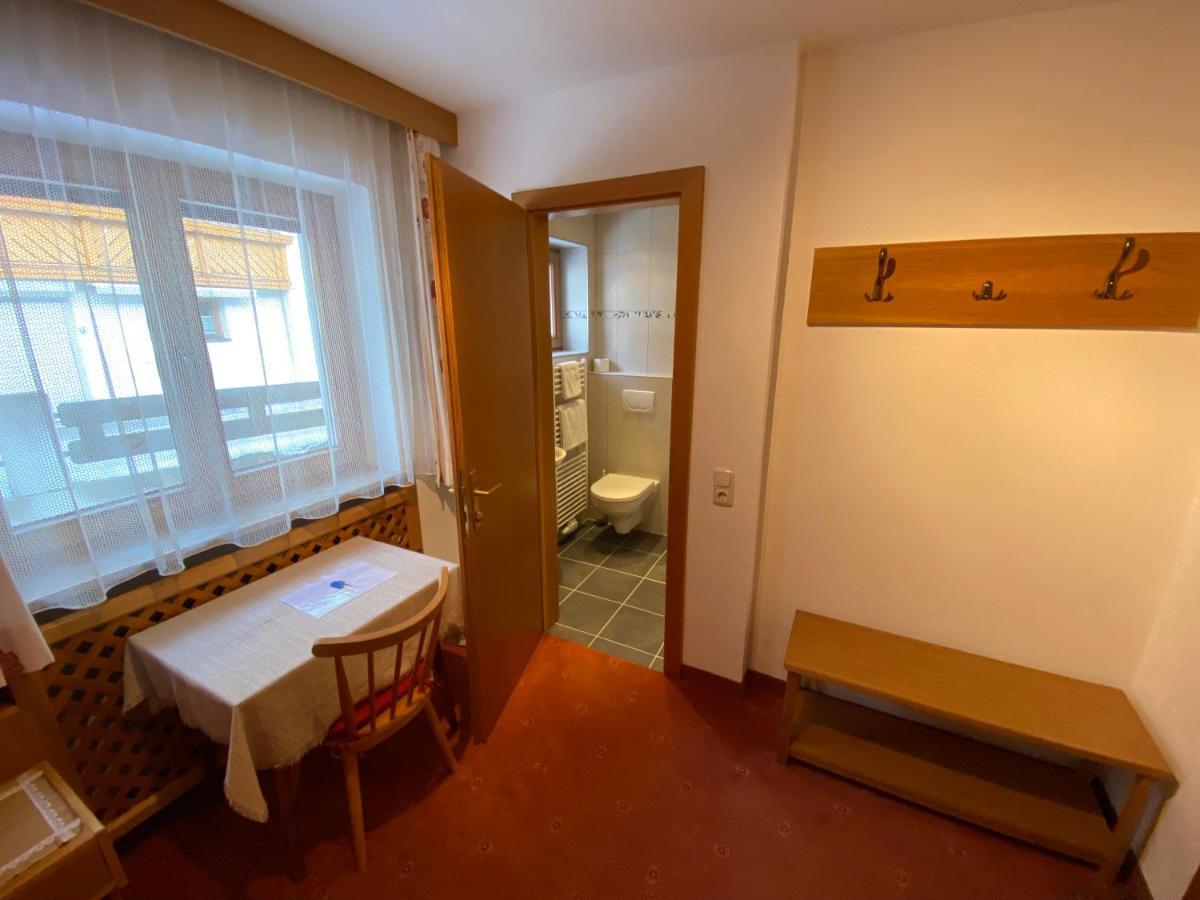 Pension Kandaharblick Pettneu am Arlberg Esterno foto