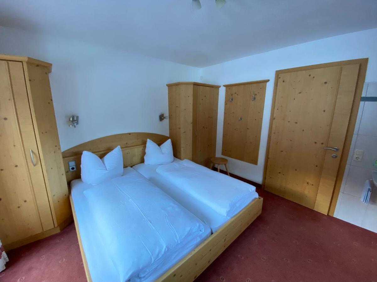 Pension Kandaharblick Pettneu am Arlberg Esterno foto