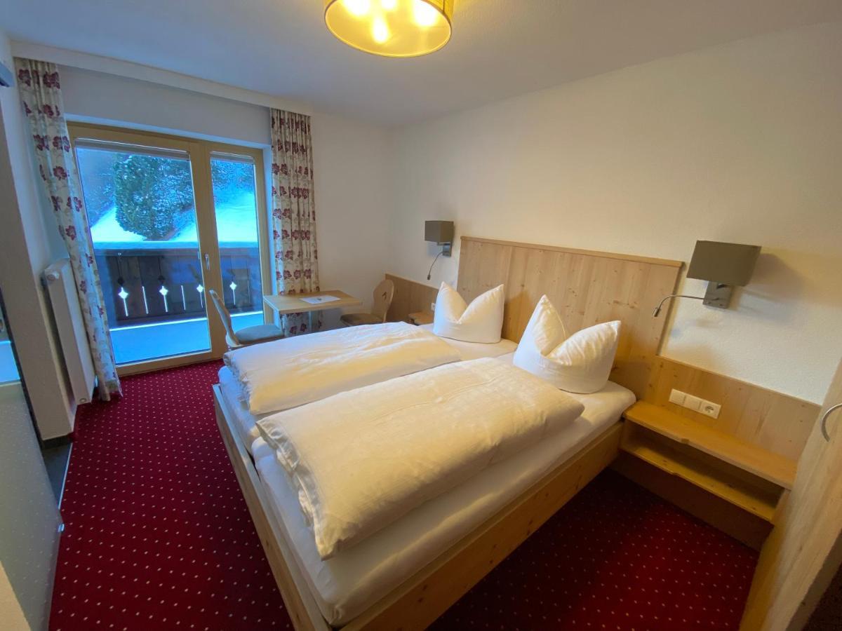 Pension Kandaharblick Pettneu am Arlberg Esterno foto